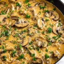 Klassisches Pilz-Stroganoff rezept